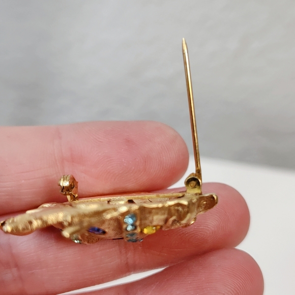 Vintage Butler and Wilson Multi color Crystal Pave Gold tone Fish Brooch Pin - Picture 7 of 10